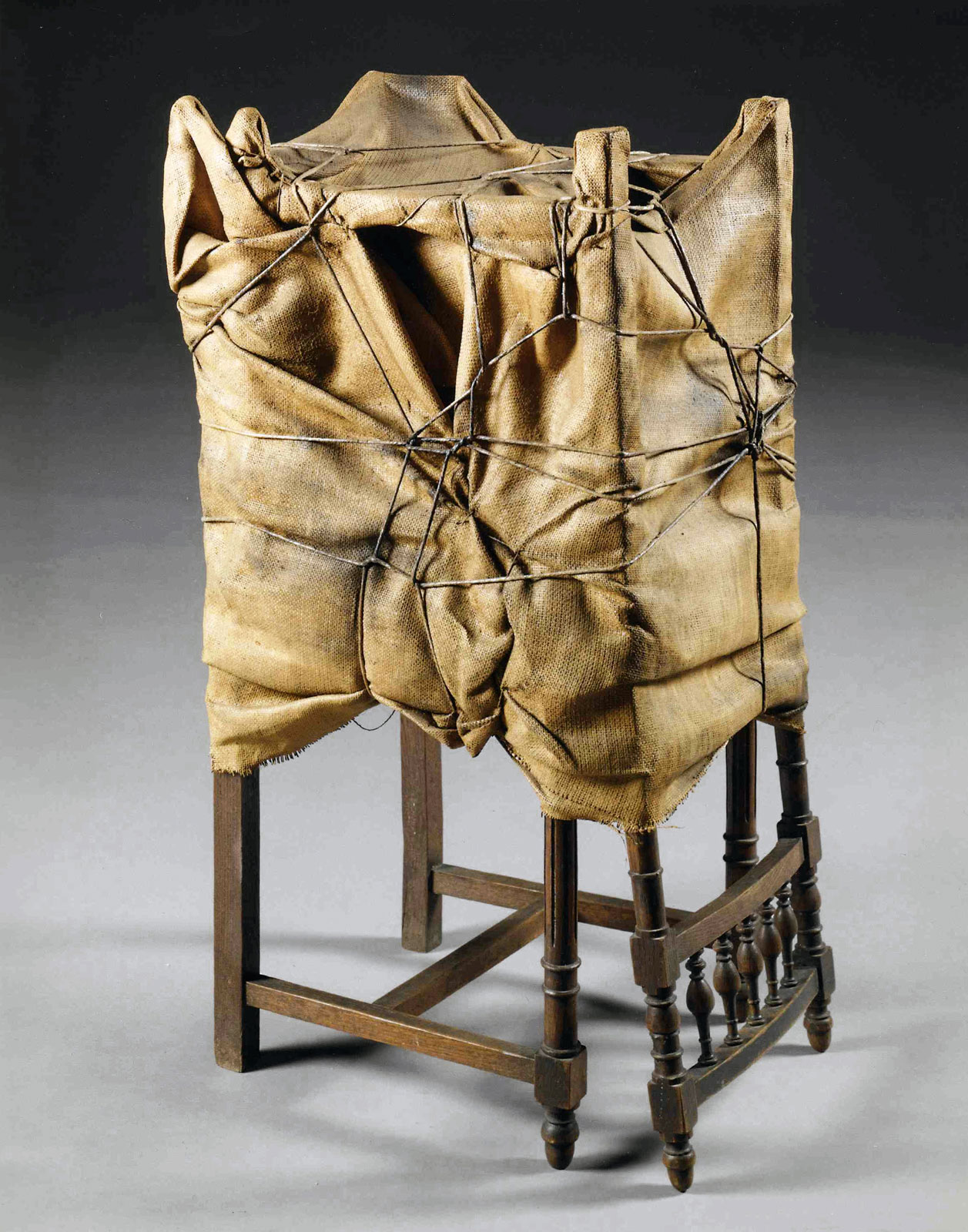 2008 Two Wrapped Chairs 1961 Copia